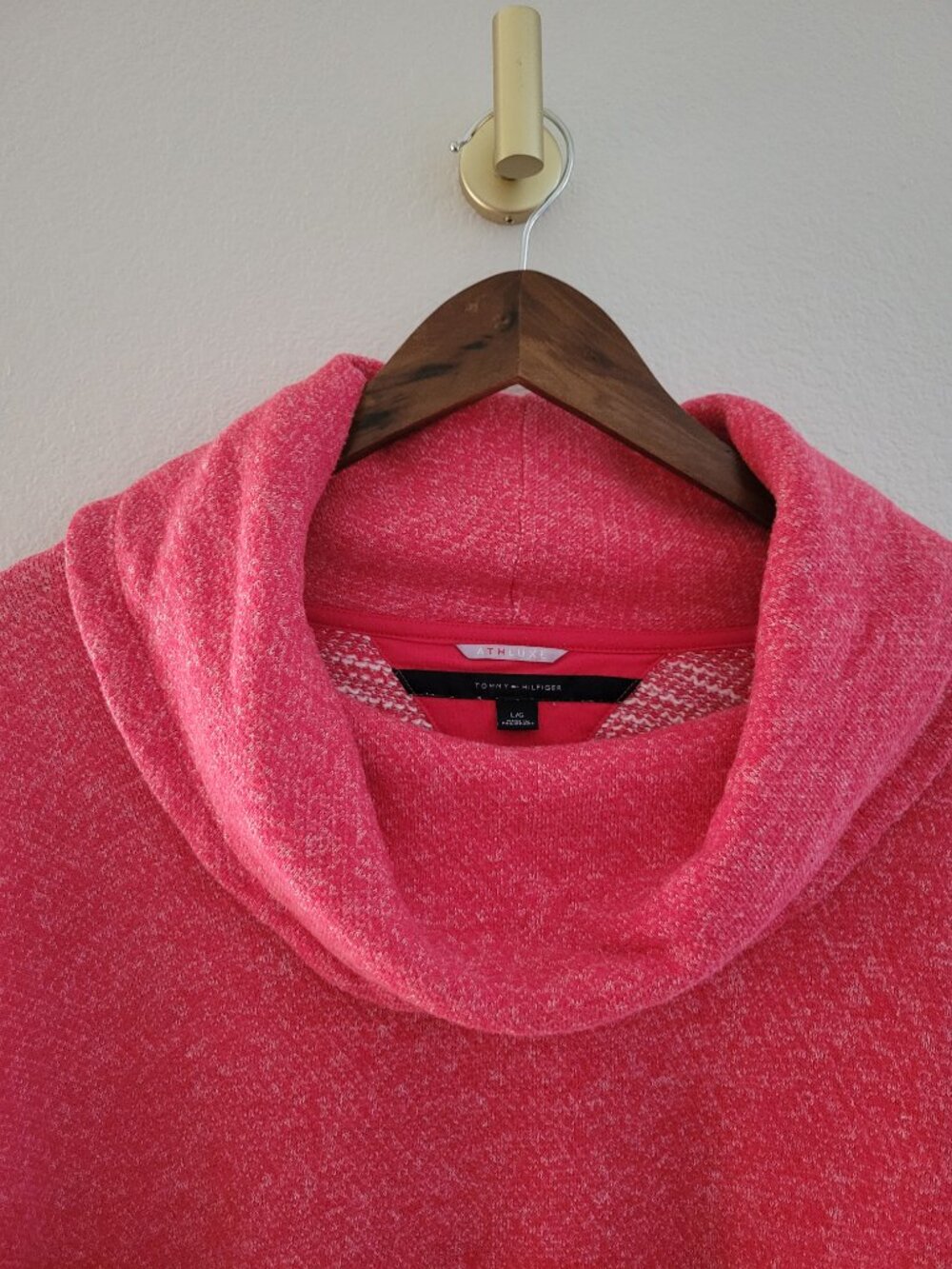Tommy Hilfiger Athluxe Cowl Neck Fleece Sweater Large Red Pink Womens Cozycore - Picture 6 of 16